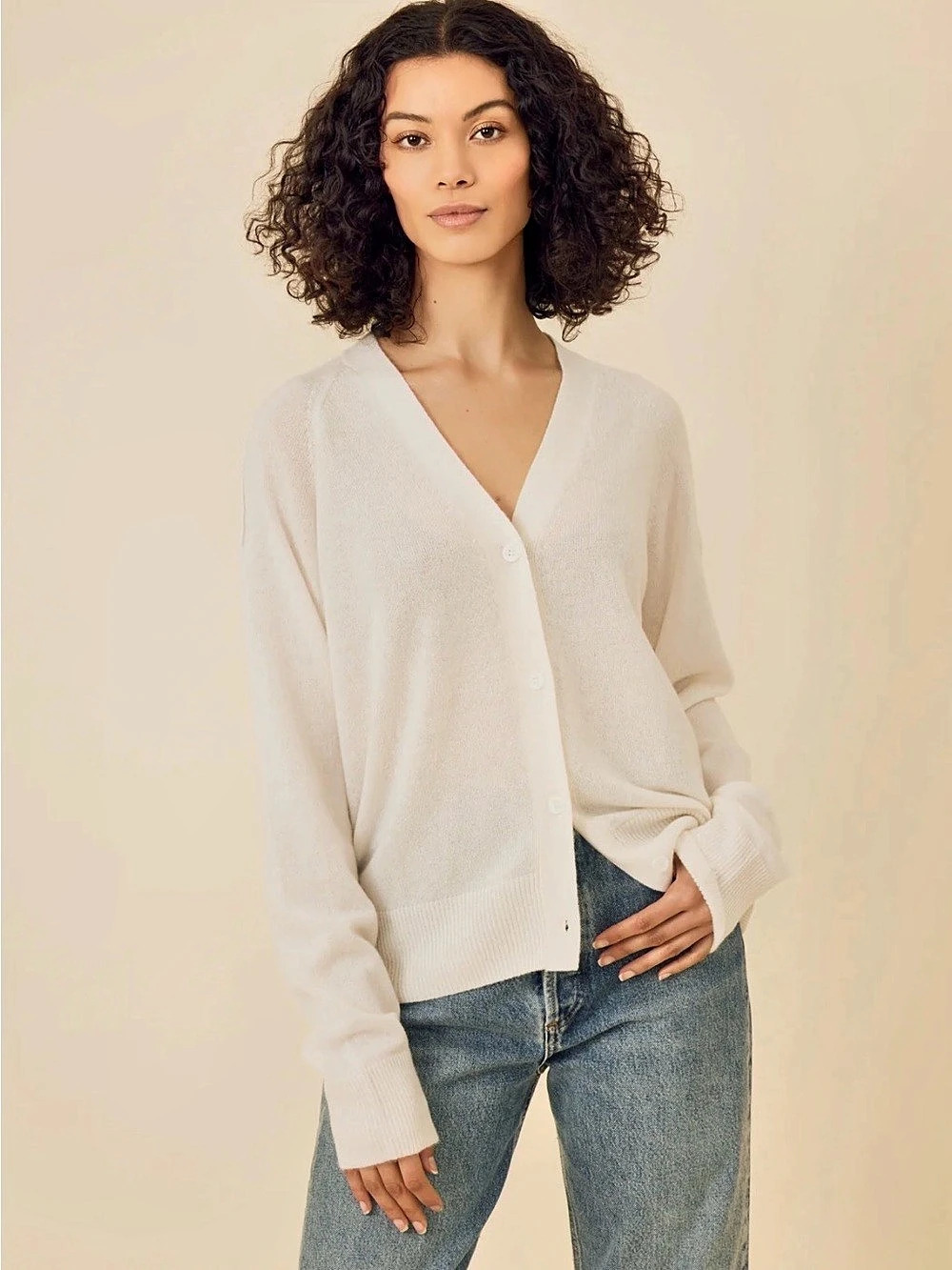 O.G.D Sloane Cardigan Cashmere Cardigan in Cream Size Medium